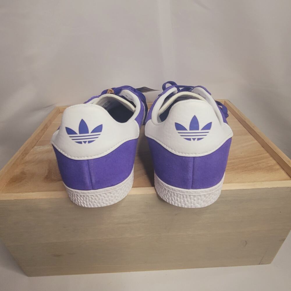 Adidas- Big Kids Purple Gazelle NWT- Size 6 - Picture 3 of 7